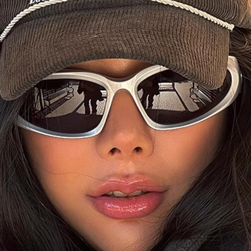 Y2k New Punk Sports Sunglasses - Streetwear Brand Y2K recension och pris